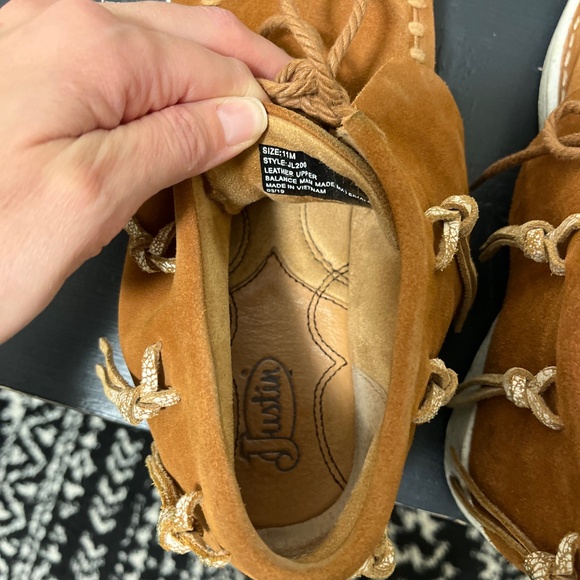 Women’s Justin Boots casual shoes - Picture 5 of 5